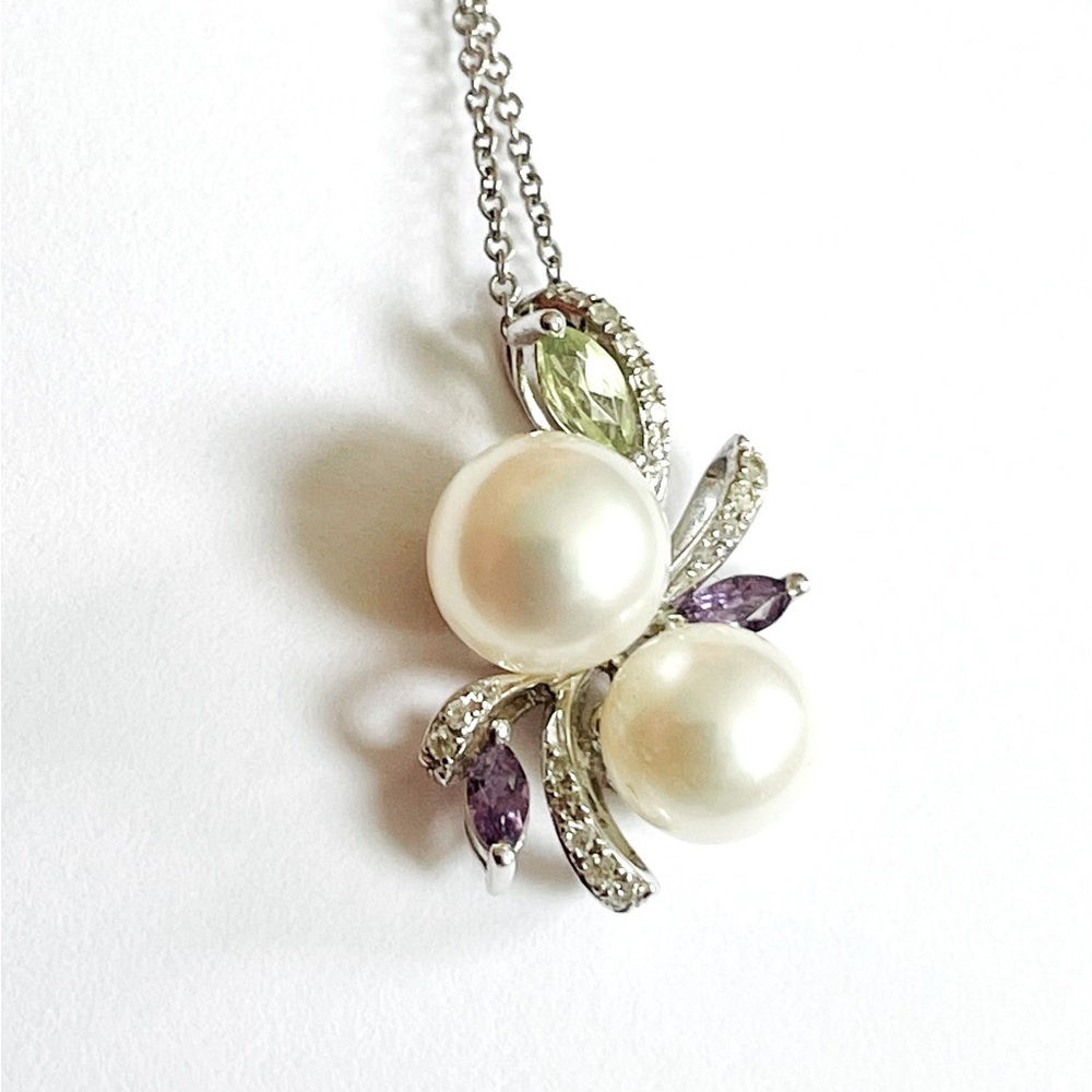 EFFY Solid 14k 14kt white gold pearl and diamond pendant necklace - 18” long.